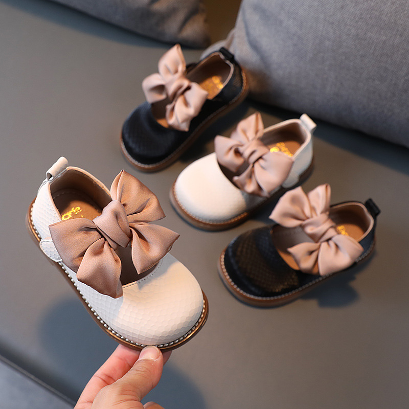 13-5-18-5cm-Brand-Children-Solid-Pure-Shoes-Girls-Leather-Shoes-Lace-Bow-knot-Sweet-1