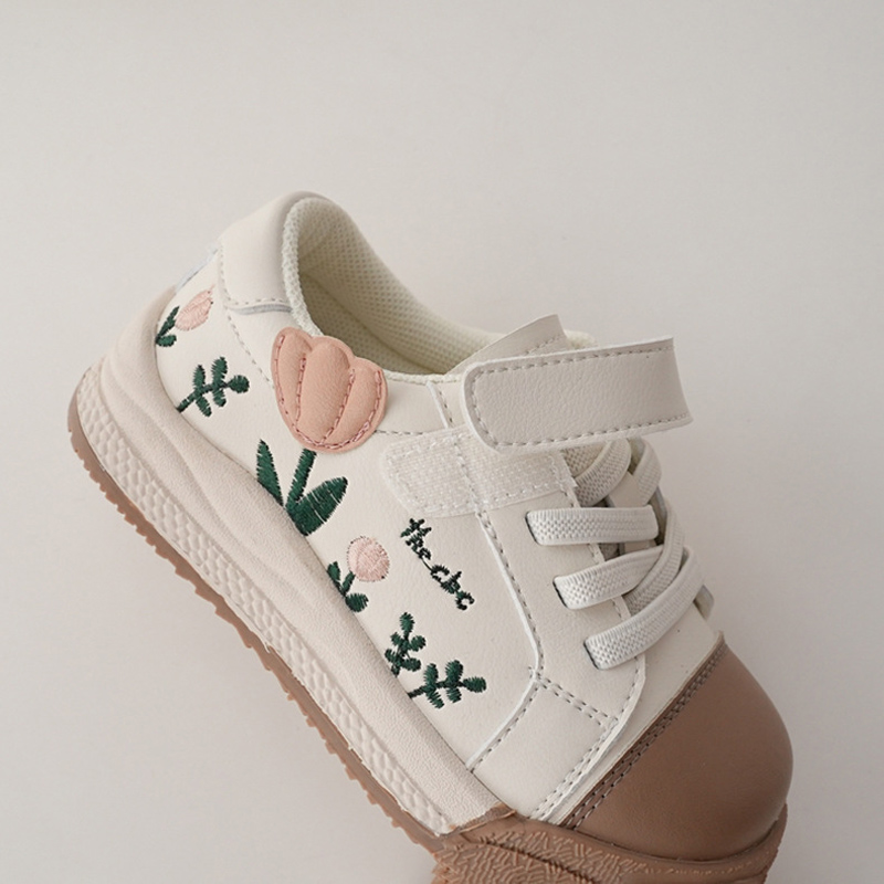 Children-Autumn-Board-Shoes-Girls-Embroidered-Flowers-Sweet-Sneakers-Baby-Retro-Soft-Shoes-Princess-School-Casual-4