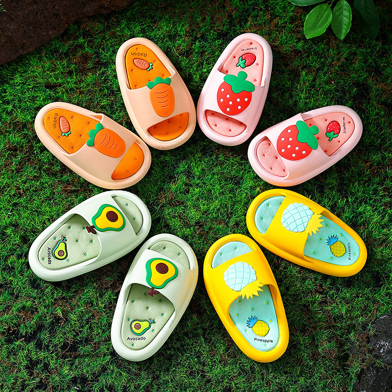 Girls-Cute-Slippers-Kids-Fruit-Strawberry-Home-Slippers-Non-Slip-Indoor-Bathroom-Parents-And-Children-Shoes-3