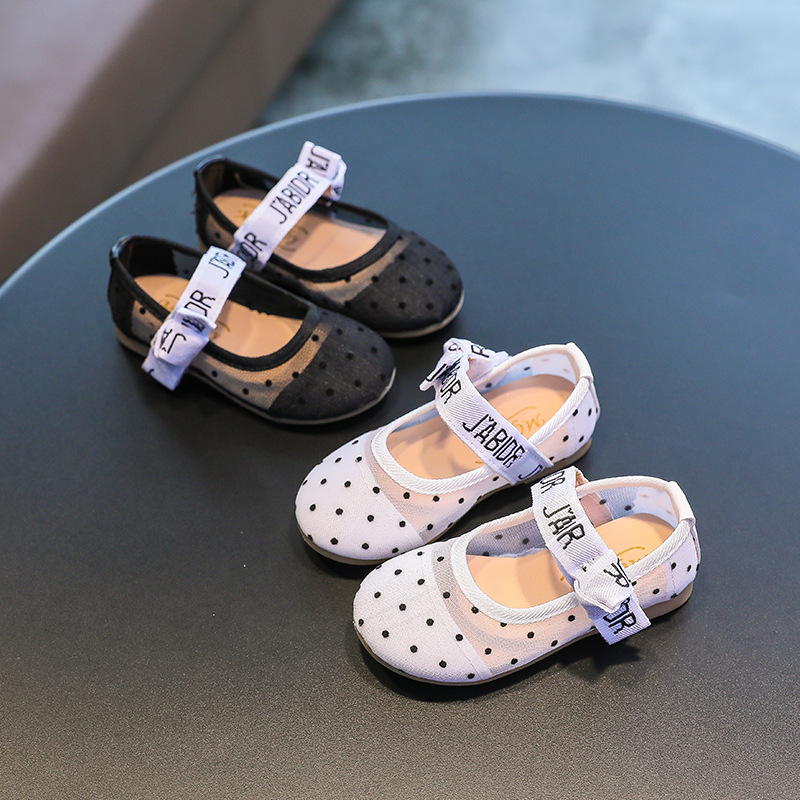 Girls-Mary-Jane-Shoes-2022-Summer-New-Mesh-Wave-Spots-Breathable-Toes-covered-Sandals-Versatile-Flat-2