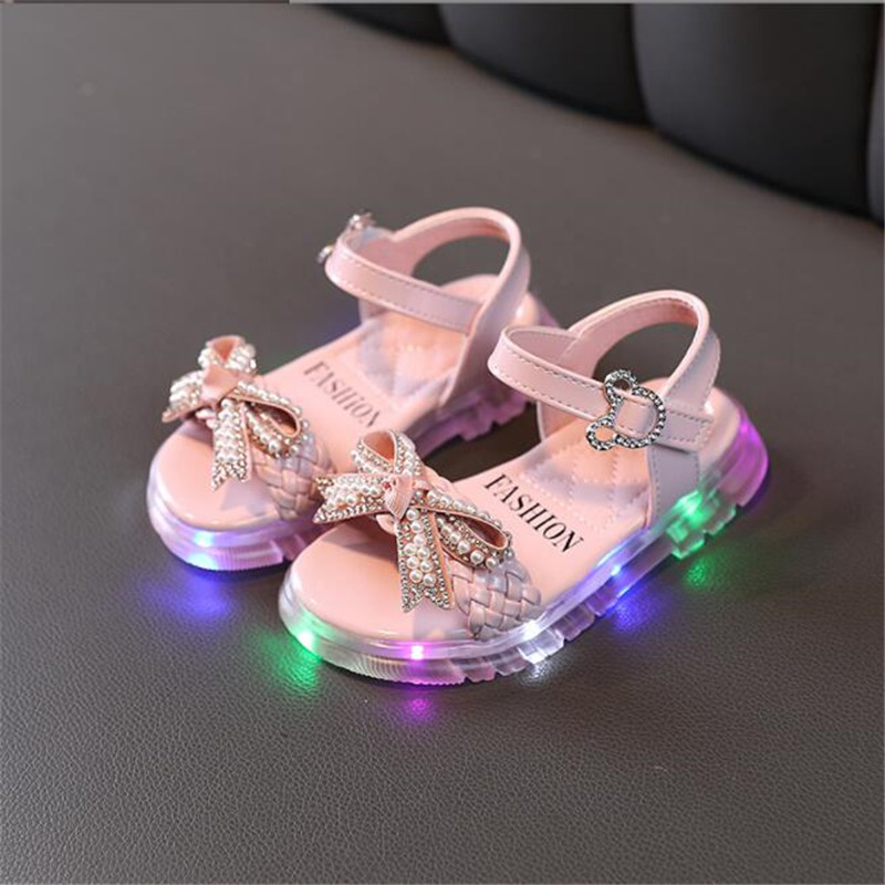 Light-Up-Girls-Sandals-Baby-Summer-Bow-Children-Shoes-Kids-Soft-Bottom-Luminous-Shoes-Sandal-1