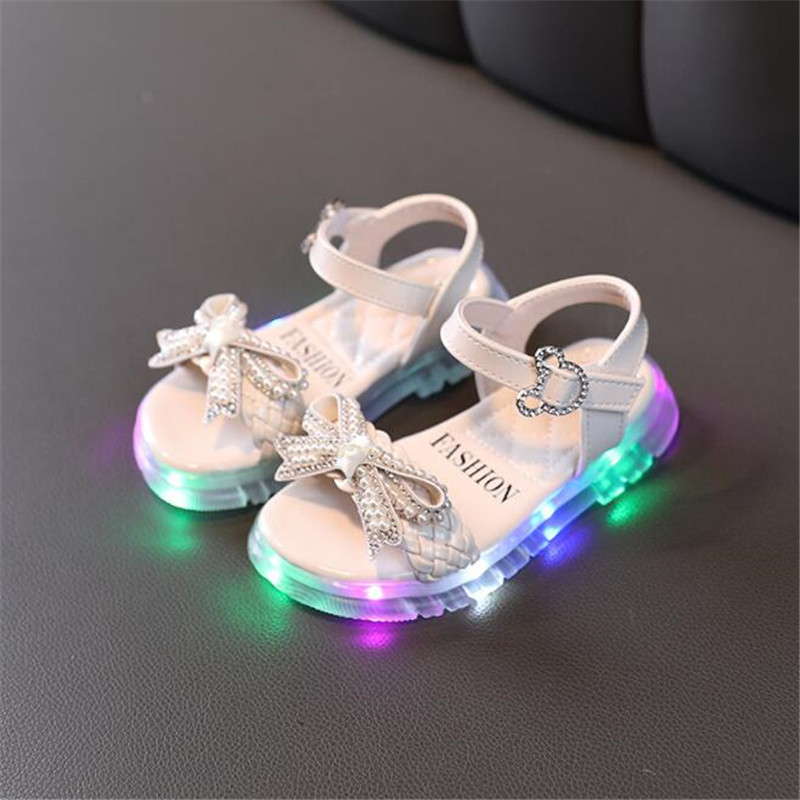 Light-Up-Girls-Sandals-Baby-Summer-Bow-Children-Shoes-Kids-Soft-Bottom-Luminous-Shoes-Sandal-2
