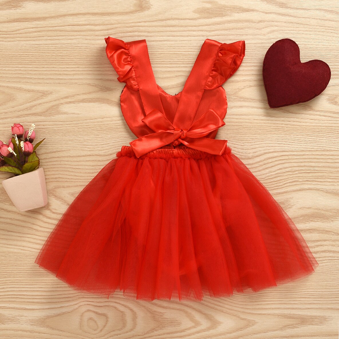 Valentines-Day-Baby-Girls-Dress-Party-Princess-Dresses-Red-Flying-Sleeve-Love-Heart-Sequined-Mesh-Stitching-2