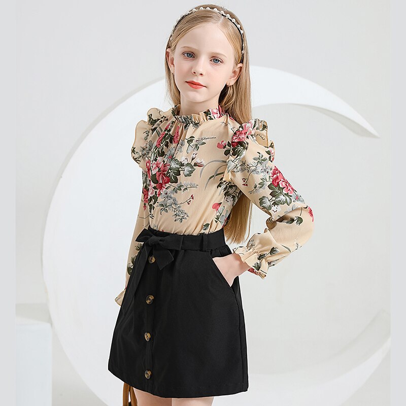 Spring-And-Autumn-Girl-Set-Crewneck-Printed-Long-sleeved-Lace-Top-And-Solid-Color-Lace-up-3